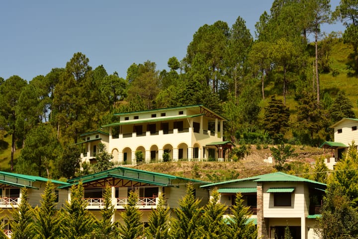 GlenBrook Estate Olive | Hillside 1 Cottage with Shared Gazebo, Restro & Lounge Area Near Waterfall