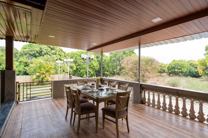 The Blue Roof - Image 5