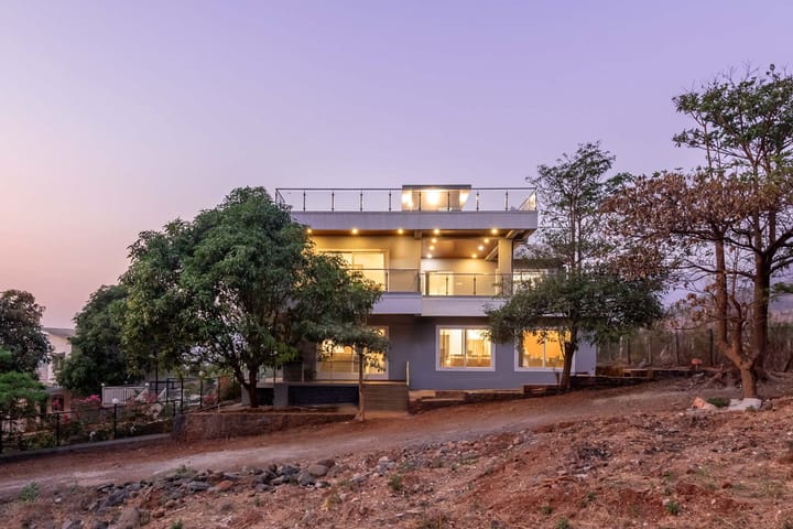 Palazzo in the Mountain