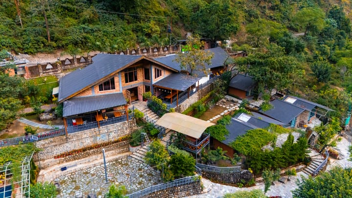 Granny’s Den | 1-BHK Pet-friendly With Bathtub, Shared Pool, Restaurant & Gazebo by the River - Image 2