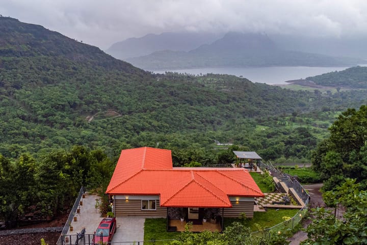 Waterfront Villa - Image 4