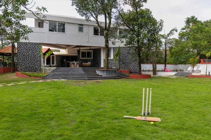 The Grey Medley - Image 5