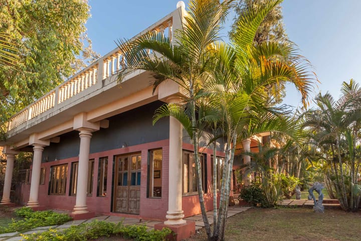 Mountain's Edge w/ Valley Views