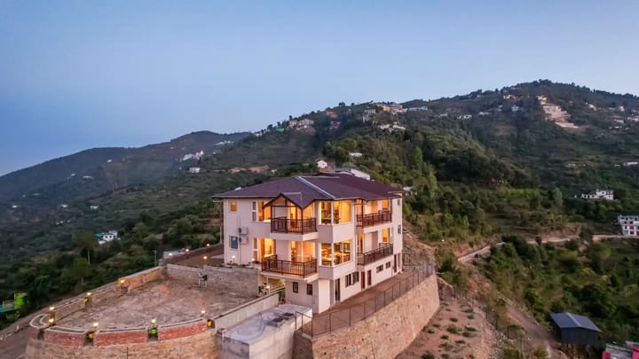 Ridgeview Manor - Image 2