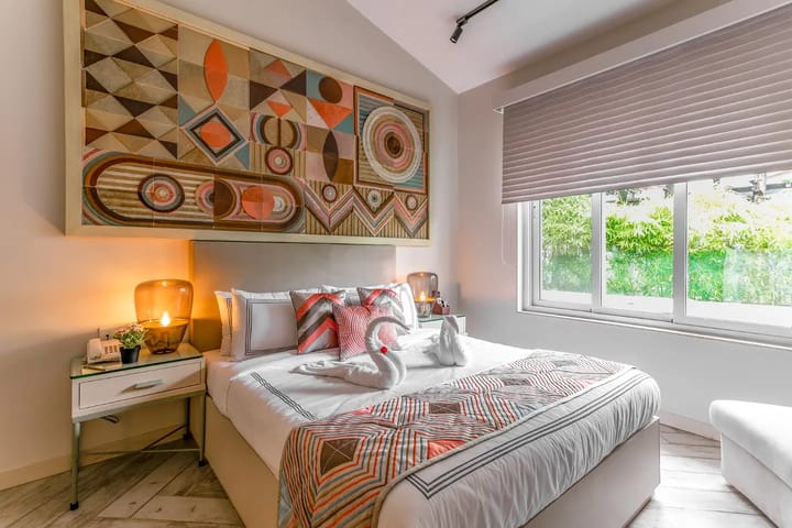 Le Sutra Great Escapes - Geometrica - Image 3