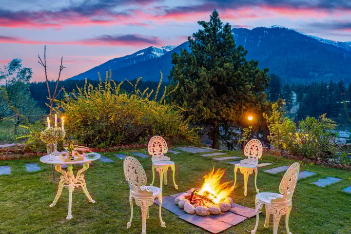 Snowdrop House - Image 2