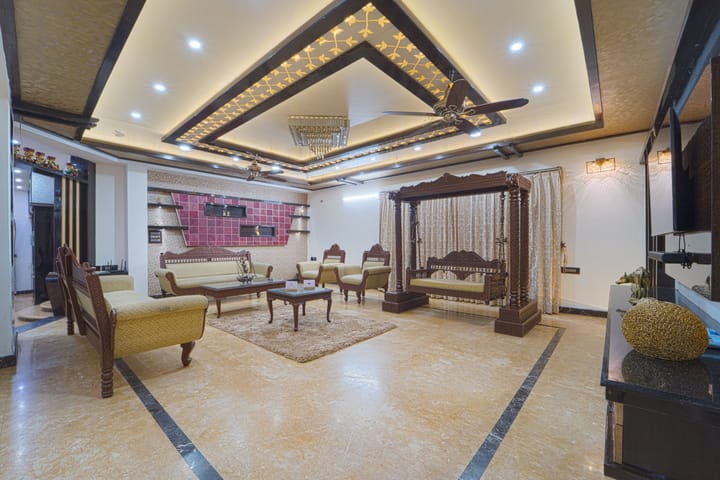 Royal Valora | Charming 5-BHK Villa With Garden, Lounge Area & Modern Comforts | near Gundamagere Lake - Image 2
