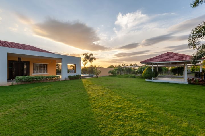 Lakeside Summers - Image 5