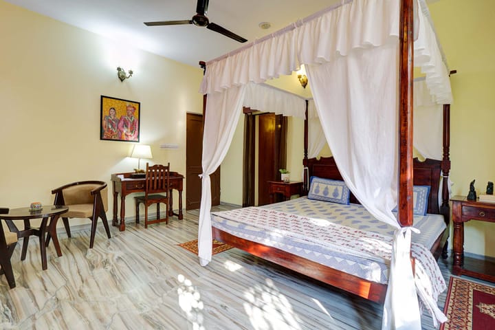 Muse @ Bassi House - Image 5