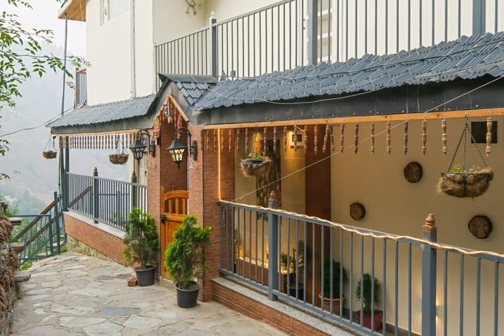 Theog 2BHK Loft with Patio - Image 3