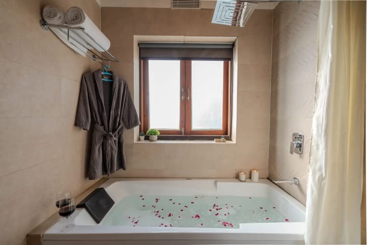 Timber Crest - Image 3