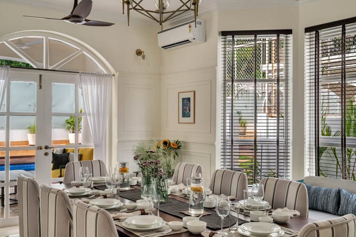 The White Palms - Image 5