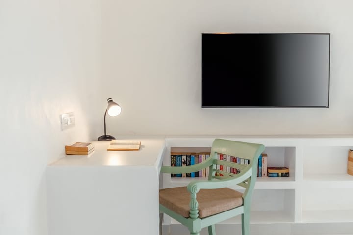 Cora @ Suite De Emerald - Image 5