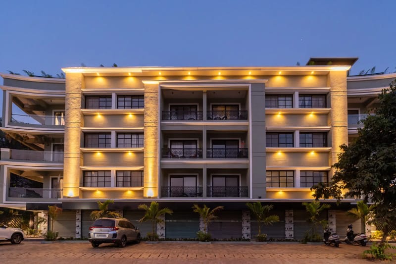 Kamerios Skye | 1-BHK | Jacuzzi | Balcony | Rooftop Pool | Lift  – photo 2