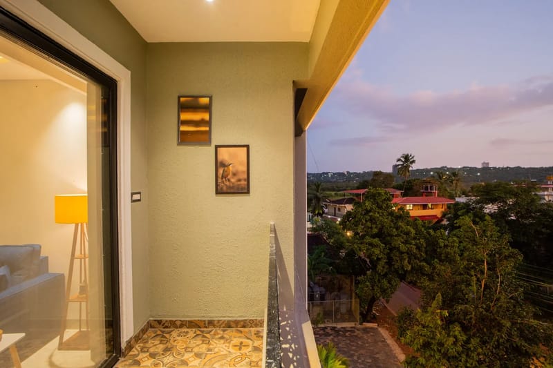 Kamerios Brisa | 1-BHK | Jacuzzi | Common Rooftop Pool | Lift  – photo 3