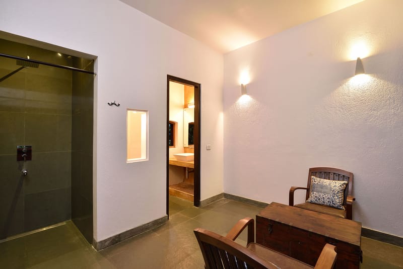 1 Room with Attached Balcony @ Shalom Villa – photo 9