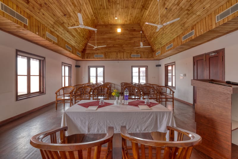 Paloma Back Water Resort | Tranquil Suite by the Backwaters with Shared Pool, Banquet, Spa & Restaurant – photo 33
