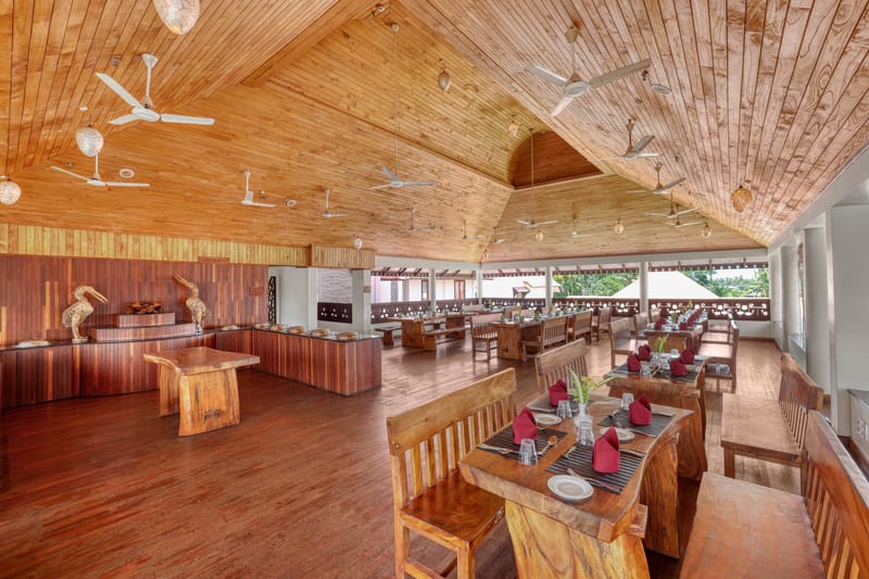Paloma Back Water Resort | Tranquil Suite by the Backwaters with Shared Pool, Banquet, Spa & Restaurant – photo 11