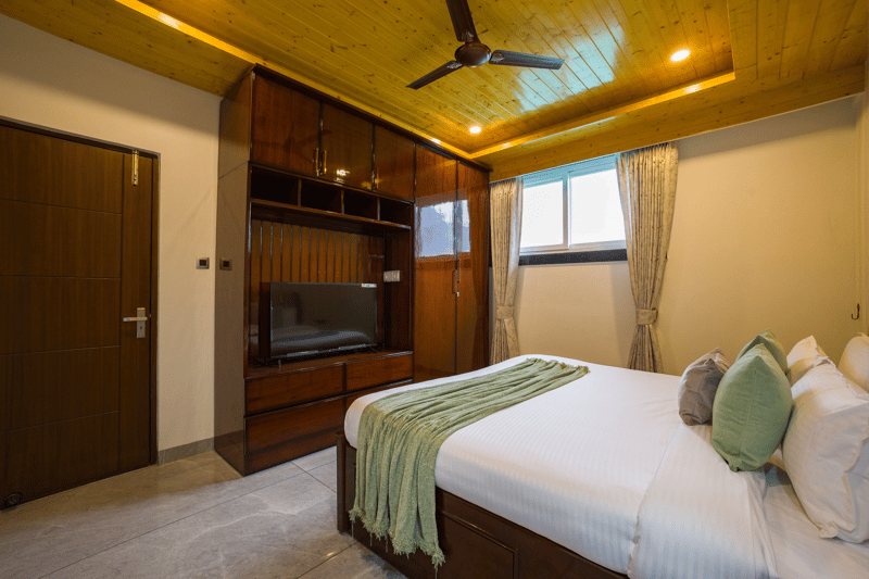 Cliff Vallis | Hill View 3-BHK Apartment with Balcony & Common Play Zone – photo 14