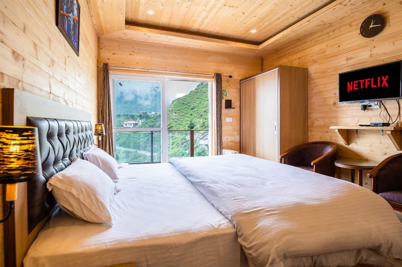Wooden Chalet – photo 12