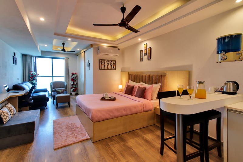 Amber @ Skyline Studio Apartments – photo 8