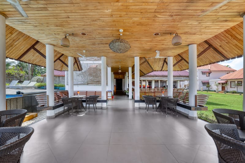 Paloma Back Water Resort | 1 Peaceful Suite with Views by the Backwaters with Shared Pool, Restaurant & Spa – photo 25
