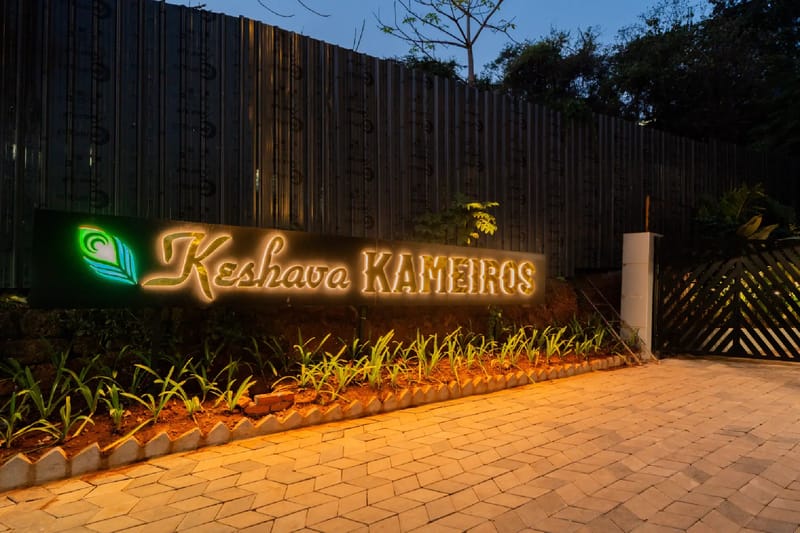 Kamerios Skye | 1-BHK | Jacuzzi | Balcony | Rooftop Pool | Lift  – photo 29