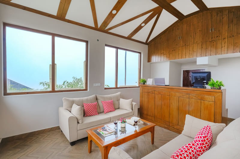 Himalayan Escape Calmara Cottage | 1 Hillside with Bathtub, Kitchenette, Shared Garden, Terrace & Views – photo 12