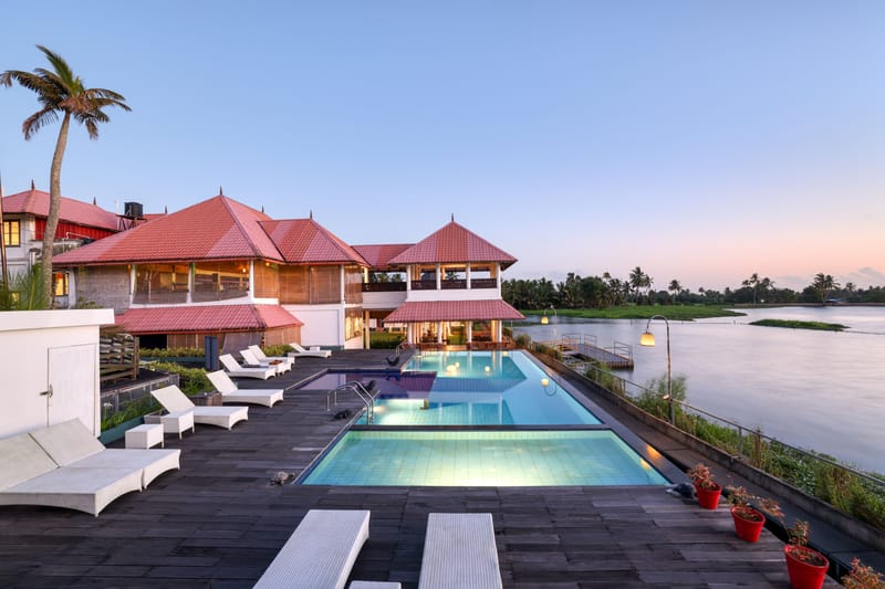 Paloma Back Water Resort | Tranquil Suite by the Backwaters with Shared Pool, Banquet, Spa & Restaurant – photo 6