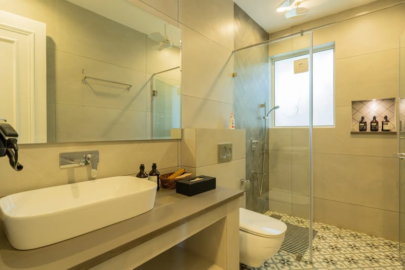 Laguna Camellia | Opulent 4-BHK Getaway Near Popular Beaches With Private Pool, Balcony & Indoor Bar – photo 39