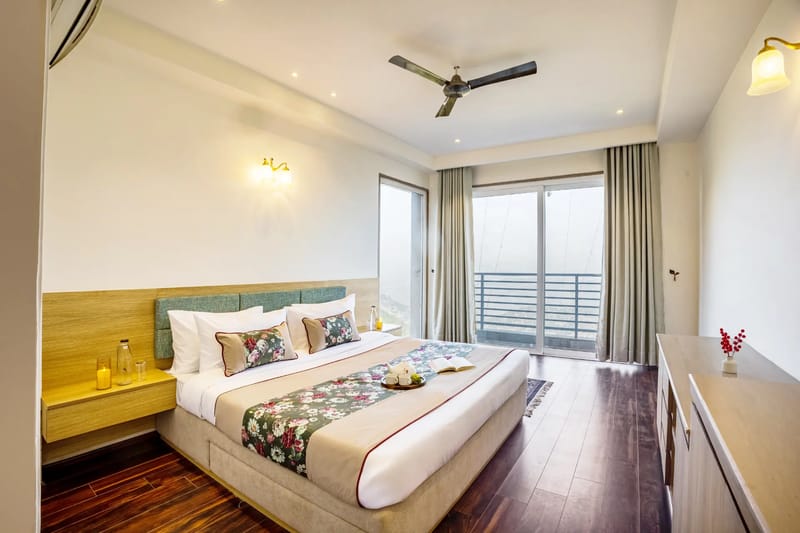 Skyline Ridge | Elegant 3-BHK Apt With Scenic Views – photo 16