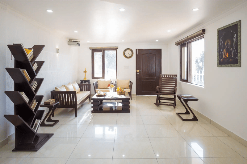 Madhuram Villa | Hillside Pet-Friendly 1-BHK Getaway With Attic, Balcony & Garden – photo 11