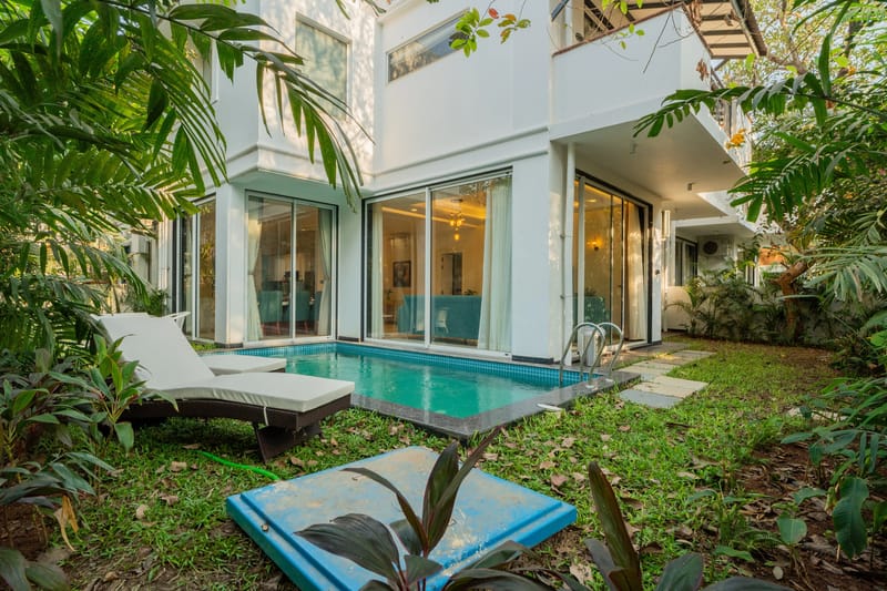 Laguna Camellia | Opulent 4-BHK Getaway Near Popular Beaches With Private Pool, Balcony & Indoor Bar – photo 1