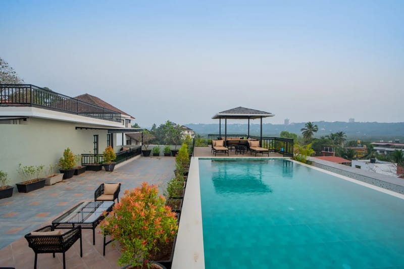 Kamerios Regalia | Elegant Pet-friendly 2-BHK Apartment With Rooftop Pool & Lift – photo 6