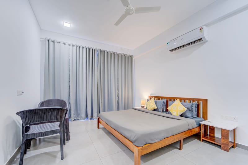 G Square | 1 Room with Private Balcony Near Alappuzha Beach & Other Popular Attractions – photo 4