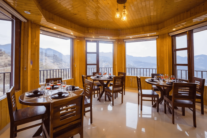 Pine Shadow Fuchsia | Hillside Retreat With Picturesque Balcony & Restaurant – photo 10