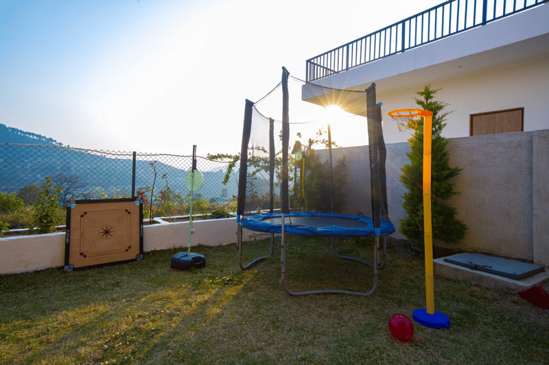 Clouds Nest | 4-BHK Pet-friendly Retreat With Terrace & Hill Views by Naukuchiatal – photo 5