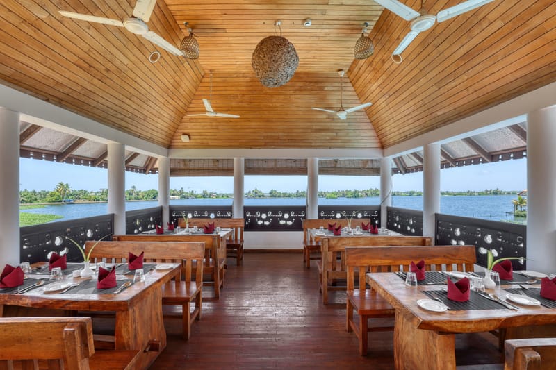 Paloma Back Water Resort | 1 Peaceful Suite with Views by the Backwaters with Shared Pool, Restaurant & Spa – photo 8