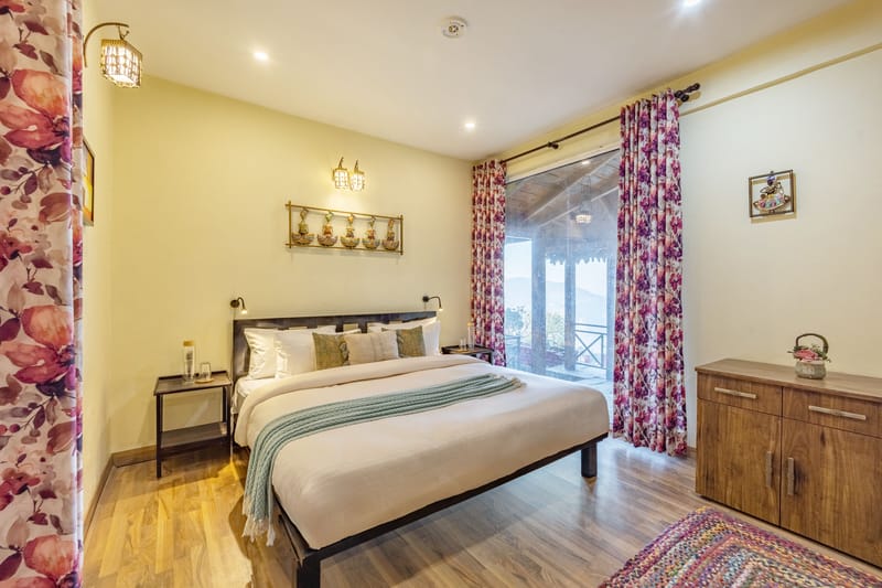 Silverstone | Hillside 6-BHK Getaway With Garden, Gaming Zone & Lounge Area – photo 37