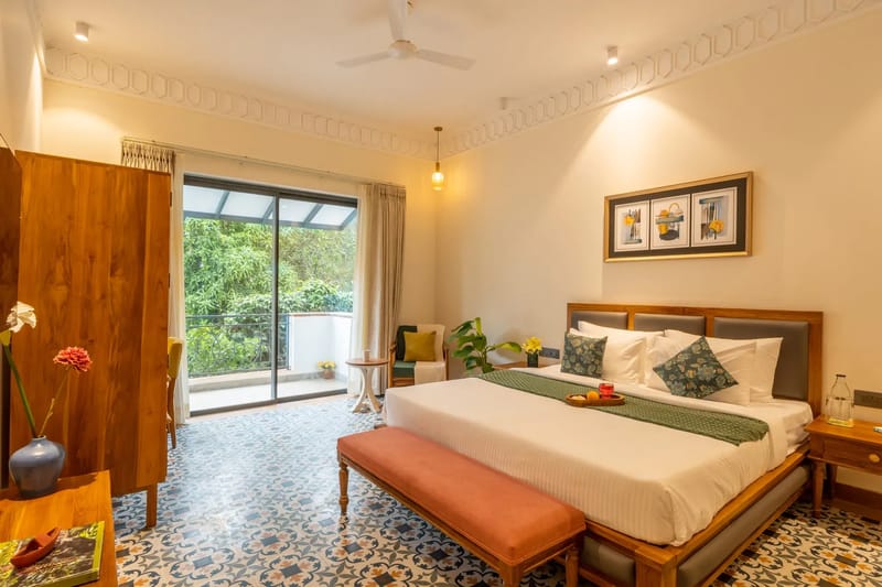 Laguna Aura | 4-BHK | Pvt Pool & Garden | Bar – photo 8