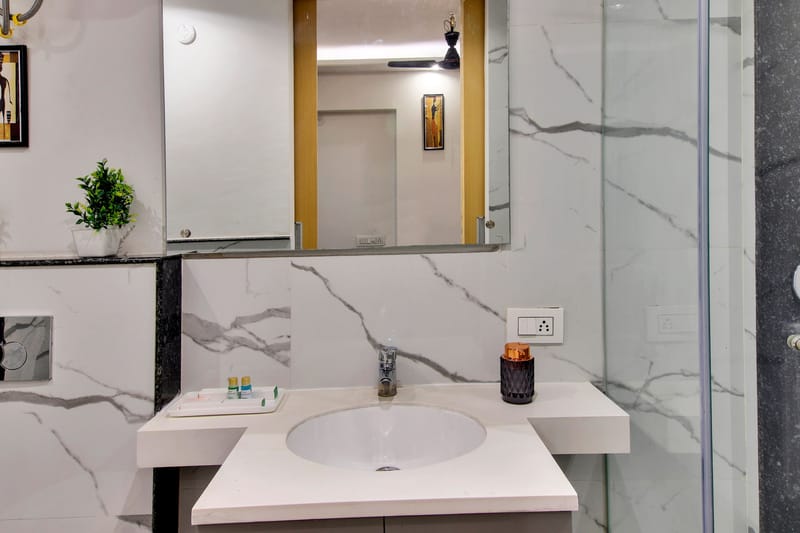 Skyline Studio Apartments – photo 26
