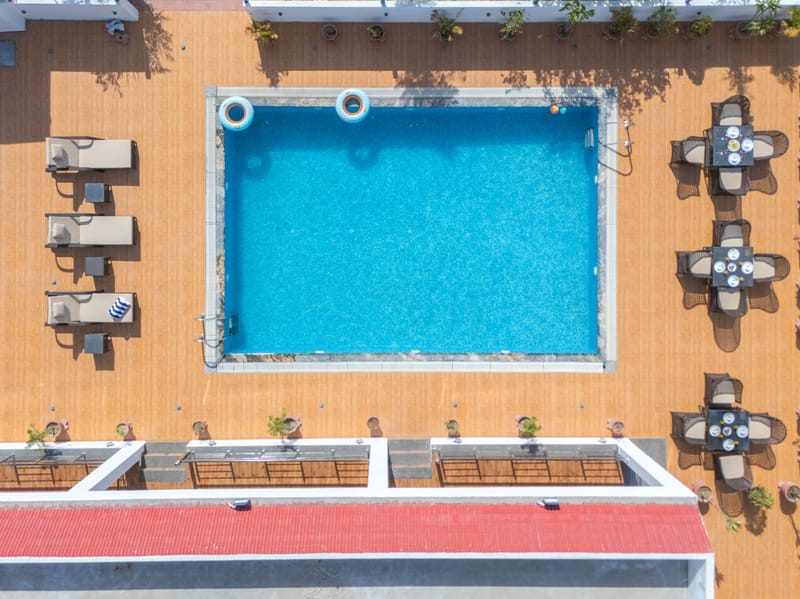 The Sunlounger – photo 19