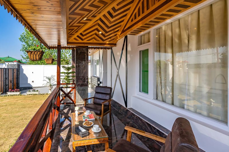 Walnut @ Gauhar w/ Indoor Jacuzzi – photo 19