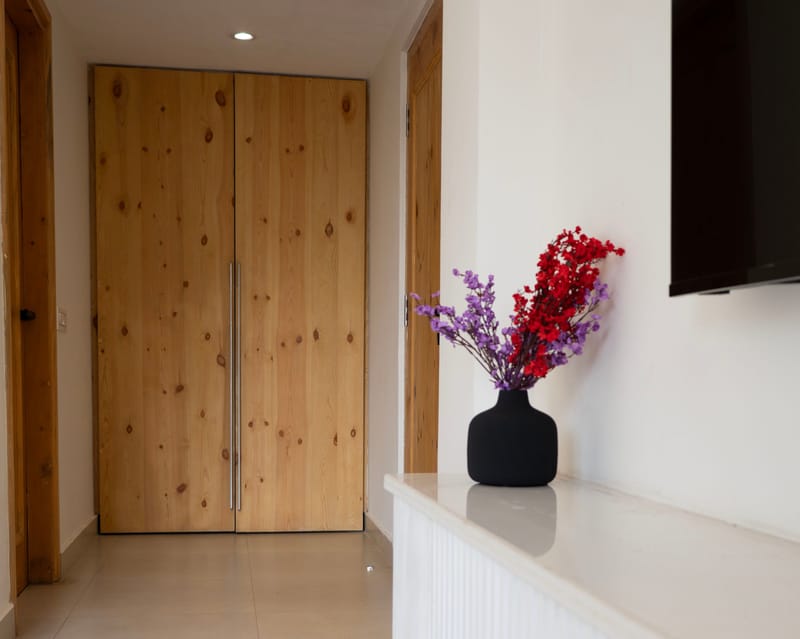 Maple House | Hillside 3-BHK Retreat with Private Pool, Jacuzzi, Open Pizzeria & Bonfire Area – photo 35