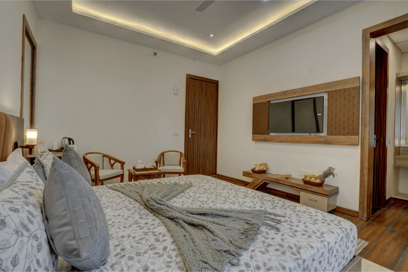 Serene Woods Hotel | 1-Room Escape With Hill Views & In-House Restro – photo 19