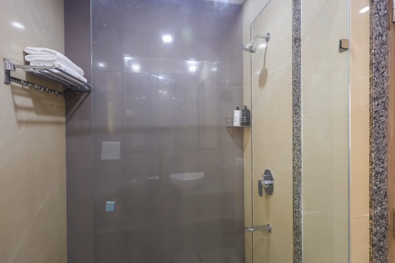 Galaxy Villa | Charming Pet-friendly 3-BHK Villa With Common Garden & Balcony – photo 34