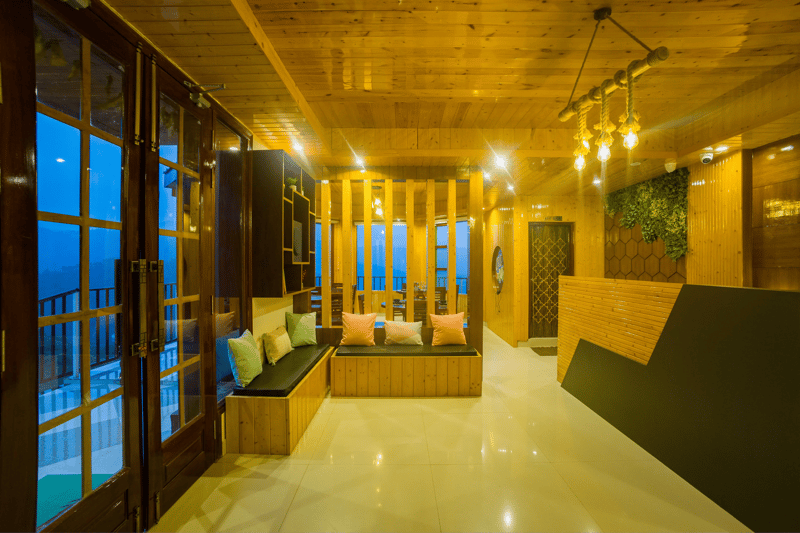 Pine Shadow Fuchsia | Pet-friendly Hillside Retreat With Picturesque Balcony & Restaurant – photo 7