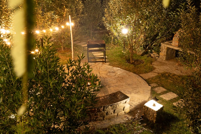 Maple House | Hillside 3-BHK Retreat with Private Pool, Jacuzzi, Open Pizzeria & Bonfire Area – photo 9