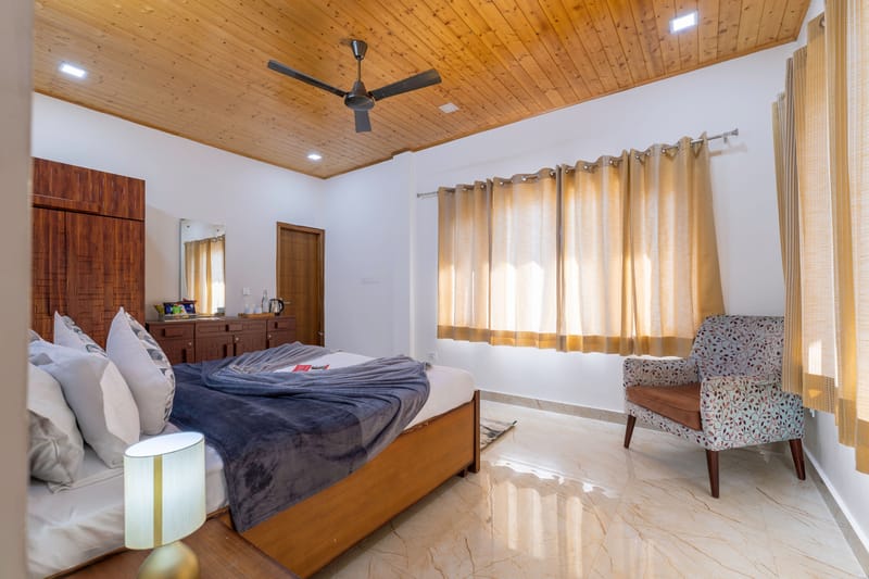 Vyasa | 3-BHK Cottage With Private Balcony & Hill Views | 5 mins From Mussoorie Lake – photo 16