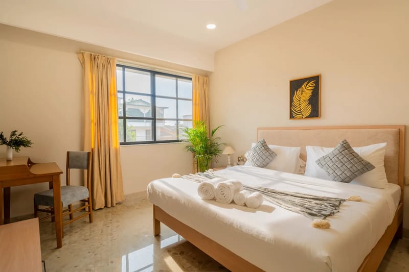Kamerios Regalia | Elegant Pet-friendly 2-BHK Apartment With Rooftop Pool & Lift – photo 31